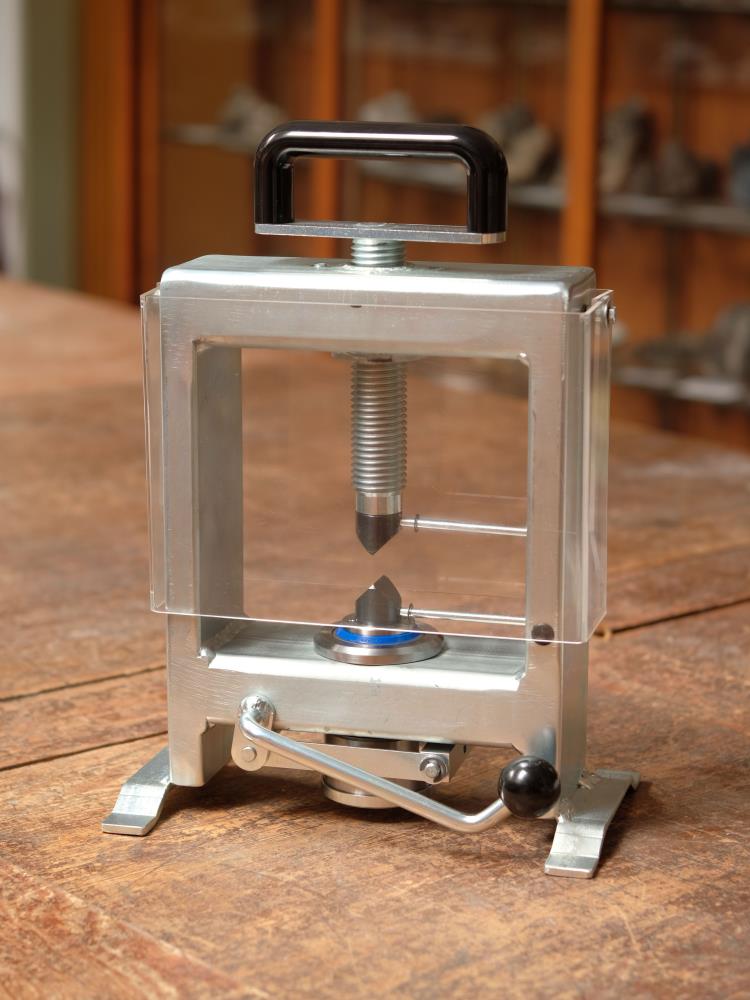 Hydraulische Steinpresse MP5 (Zuber)